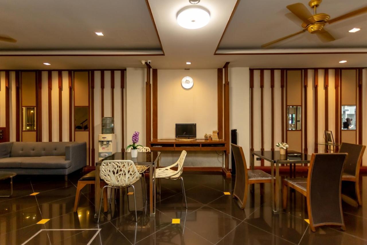 Honey Boutique Hotel Pattaya Exteriör bild