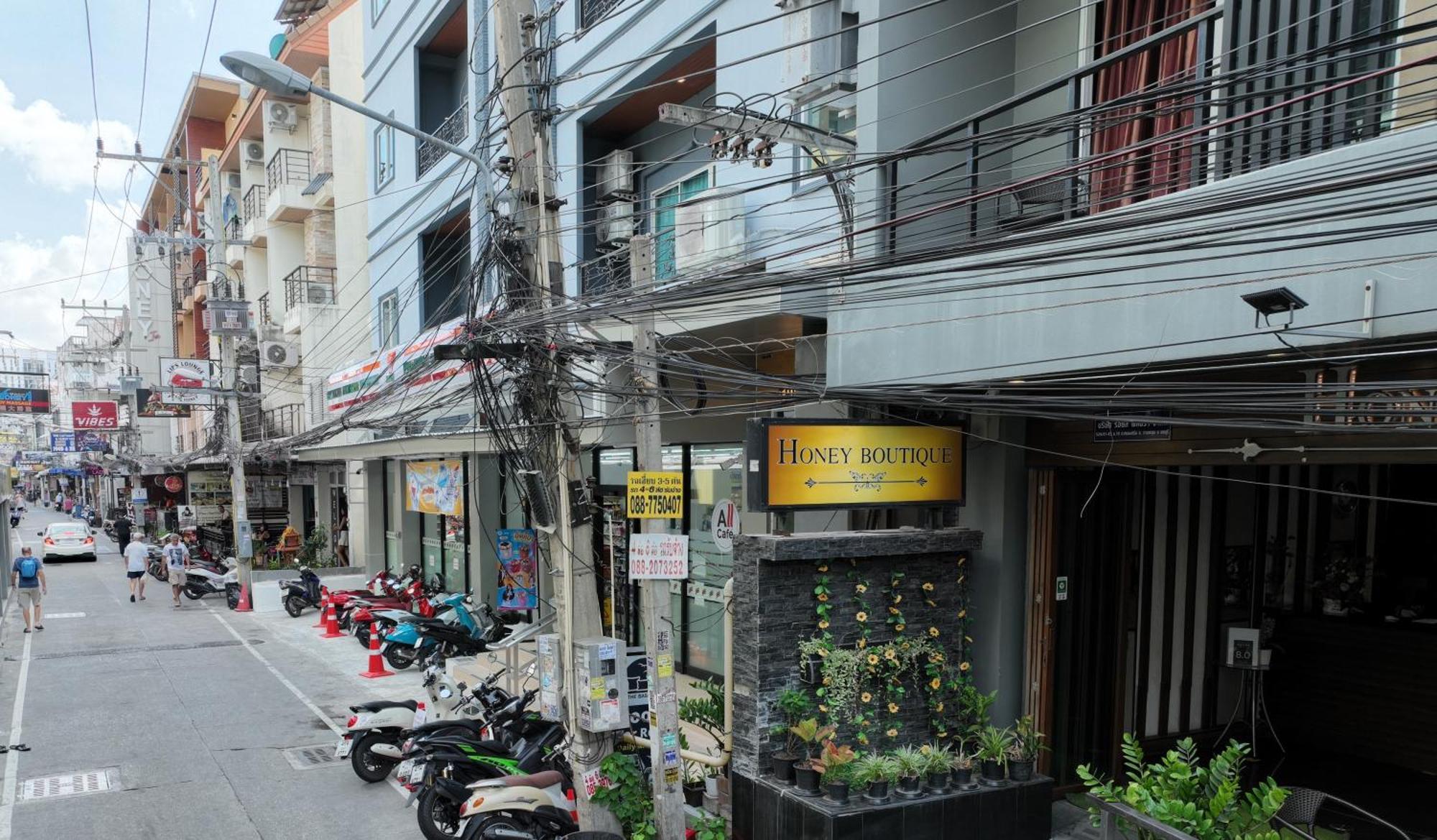 Honey Boutique Hotel Pattaya Exteriör bild